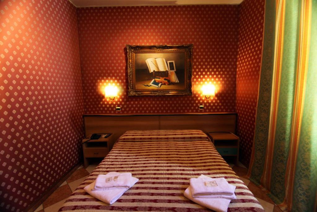 Hotel Hollywood Róma Kültér fotó
