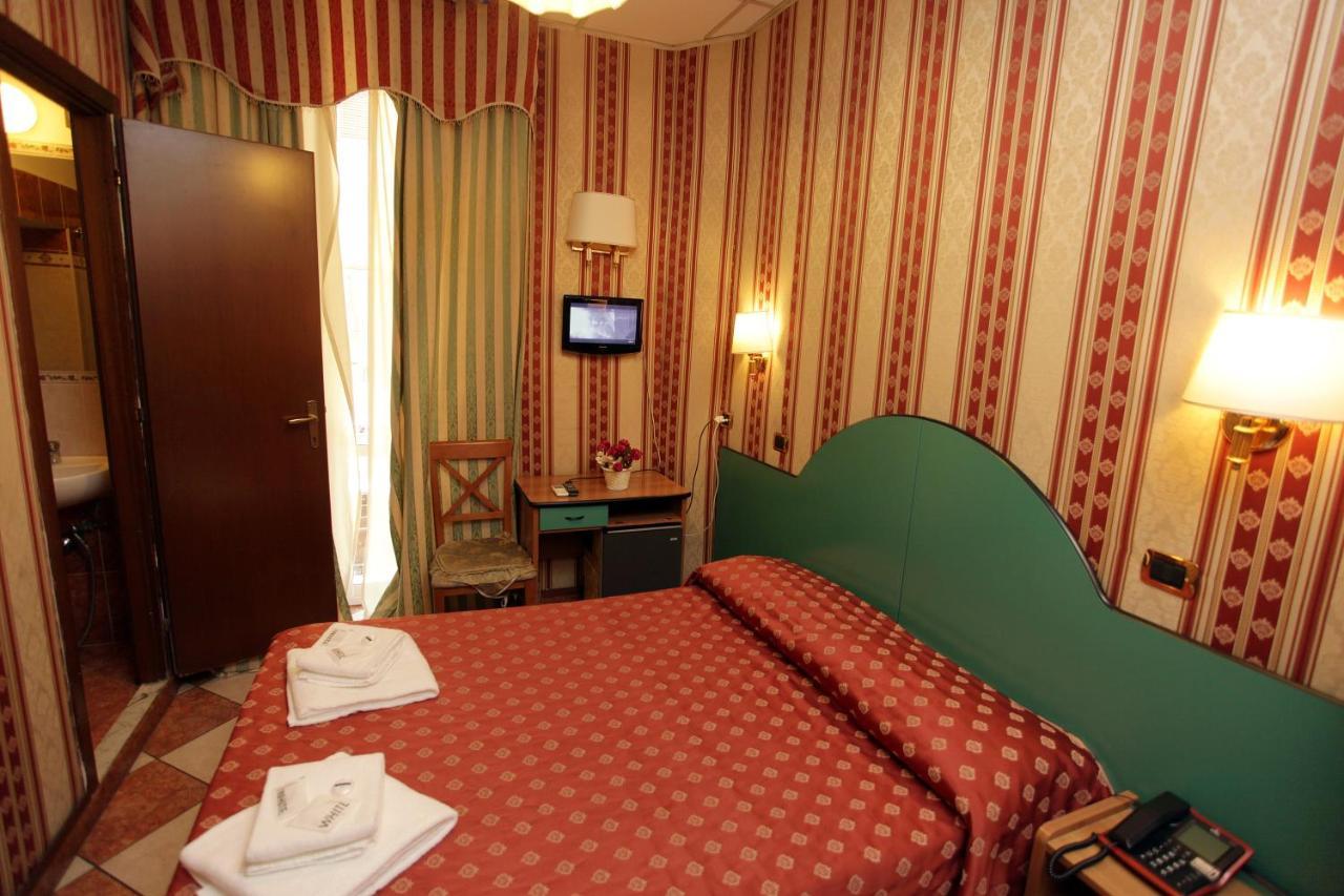 Hotel Hollywood Róma Kültér fotó
